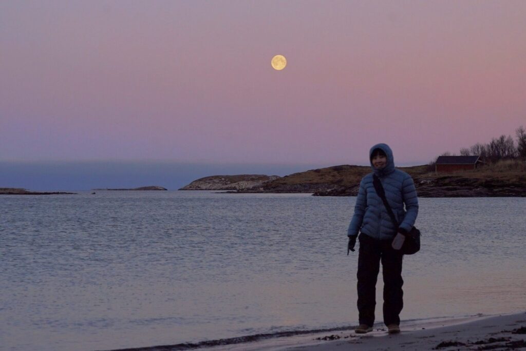 full moon at bodø's beach
